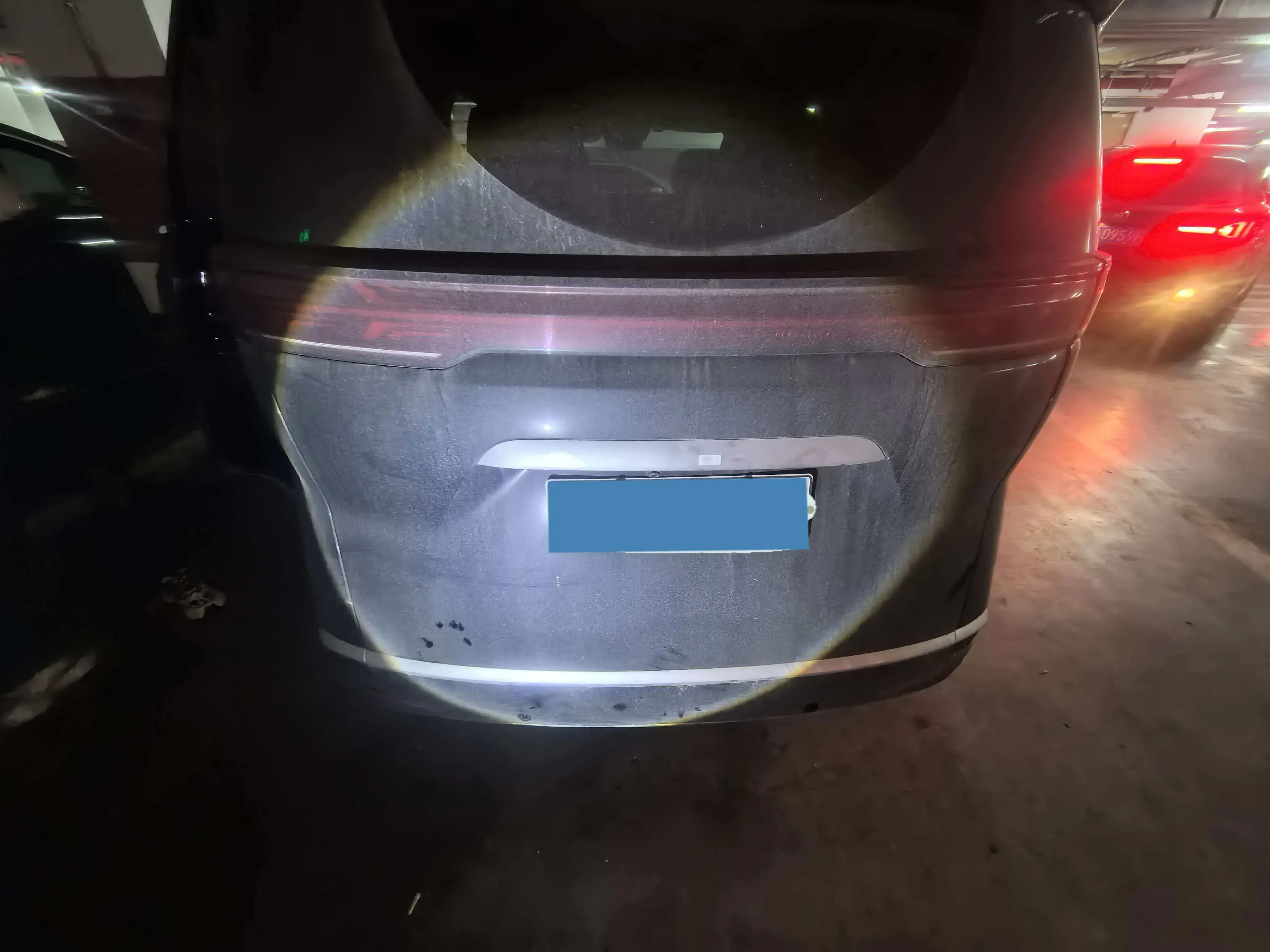 2022 DENZA D9 thumbnail 3