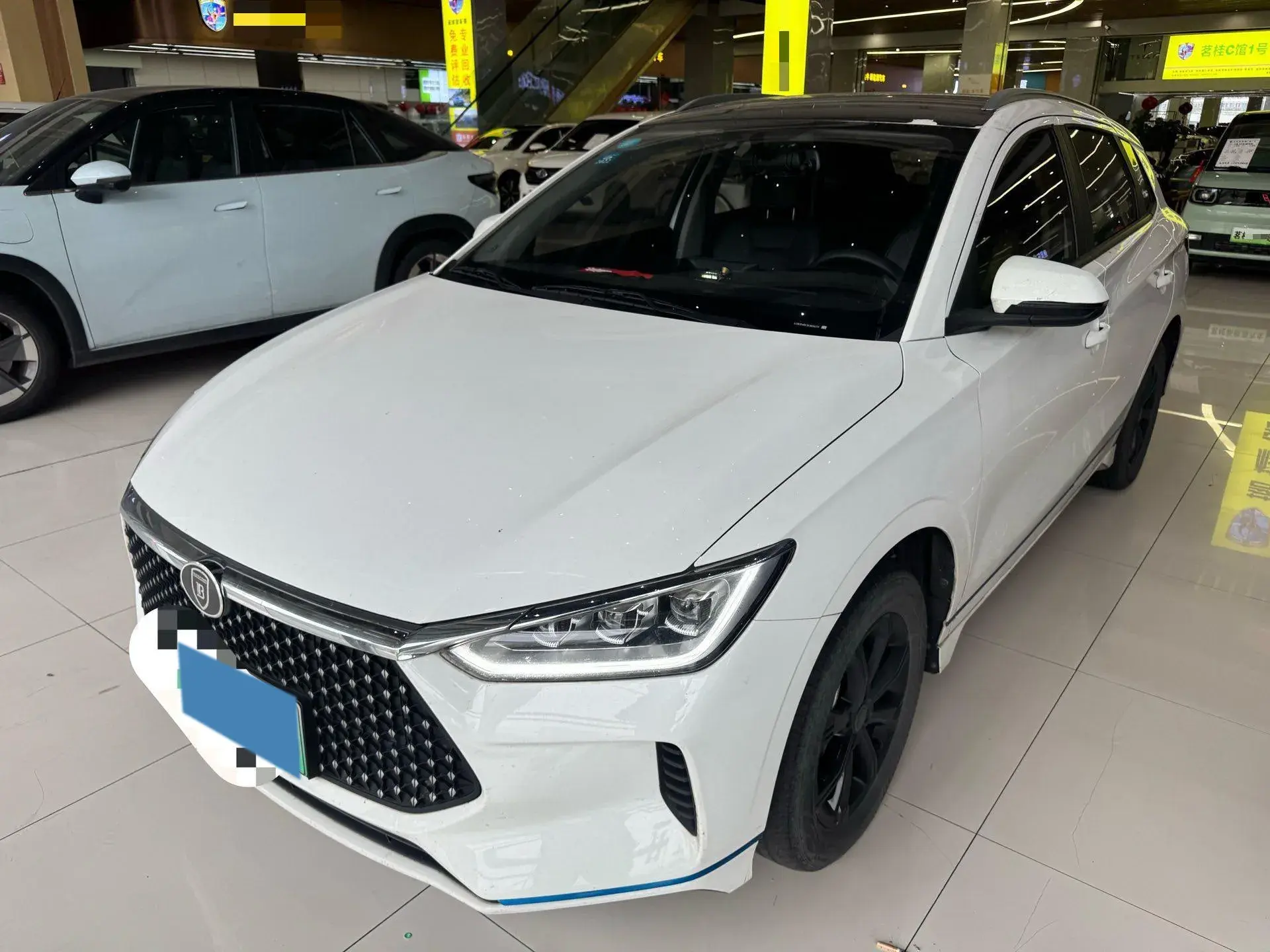 2019 BYD E2 view 1