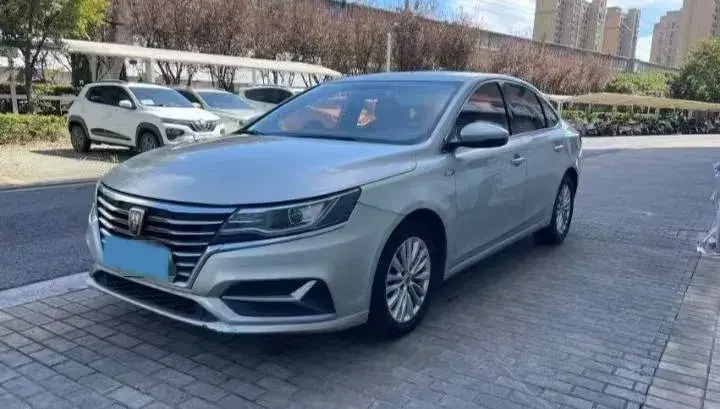 2017 ROEWE I6 view 1