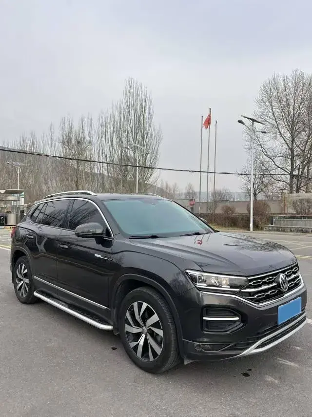 2020 VOLKSWAGEN TAYRON thumbnail 3