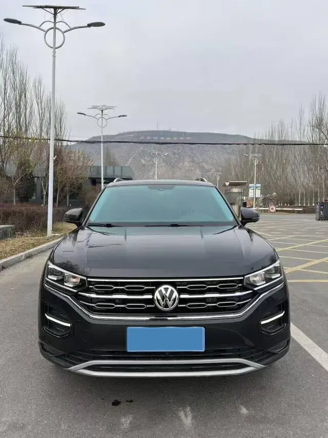 2020 VOLKSWAGEN TAYRON thumbnail 2