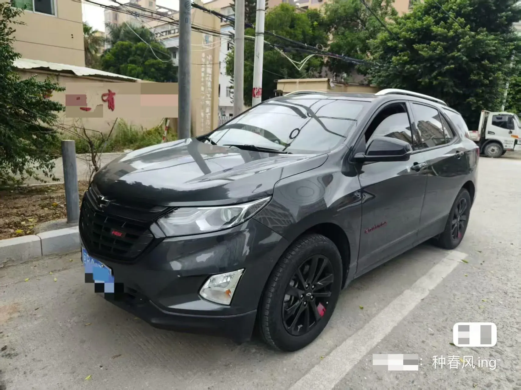 2019 CHEVROLET EQUINOX view 1