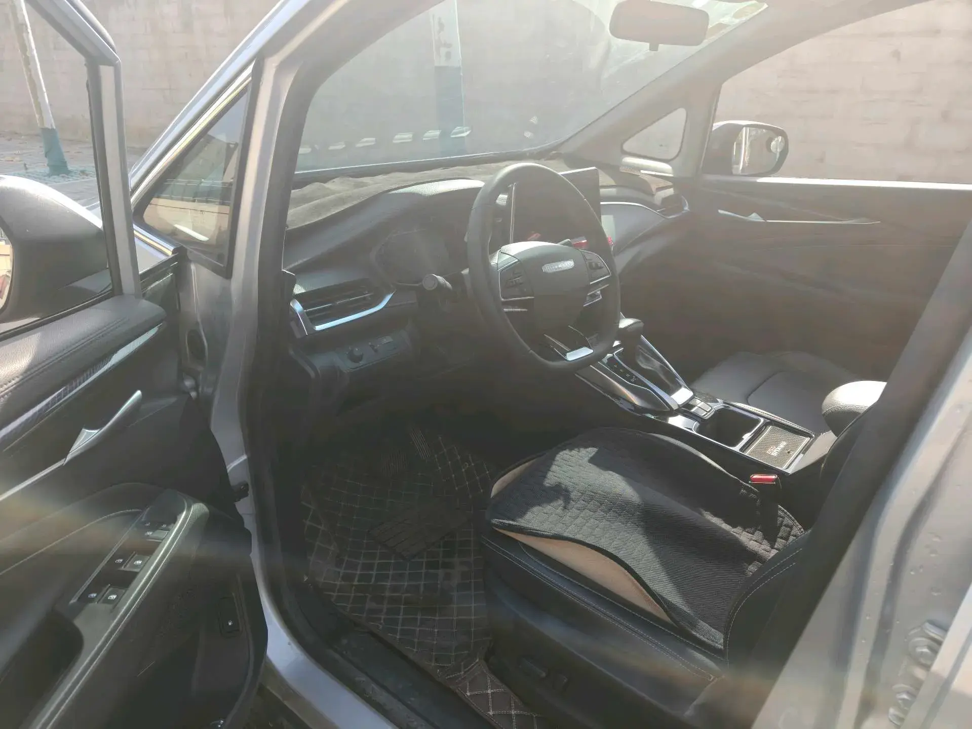 2021 MAXUS G50 thumbnail 4