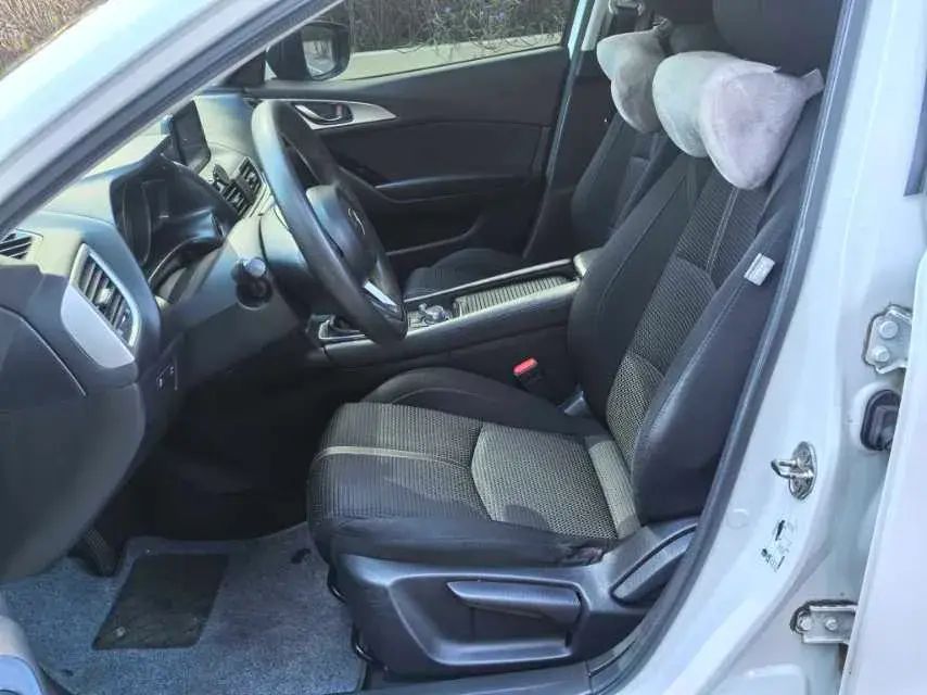 2019 MAZDA 3 thumbnail 4