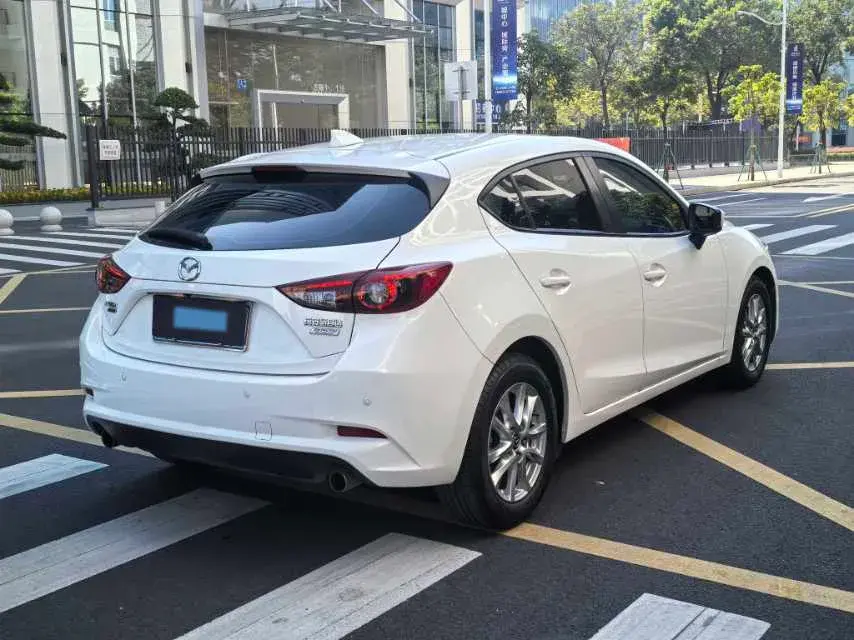 2019 MAZDA 3 thumbnail 3