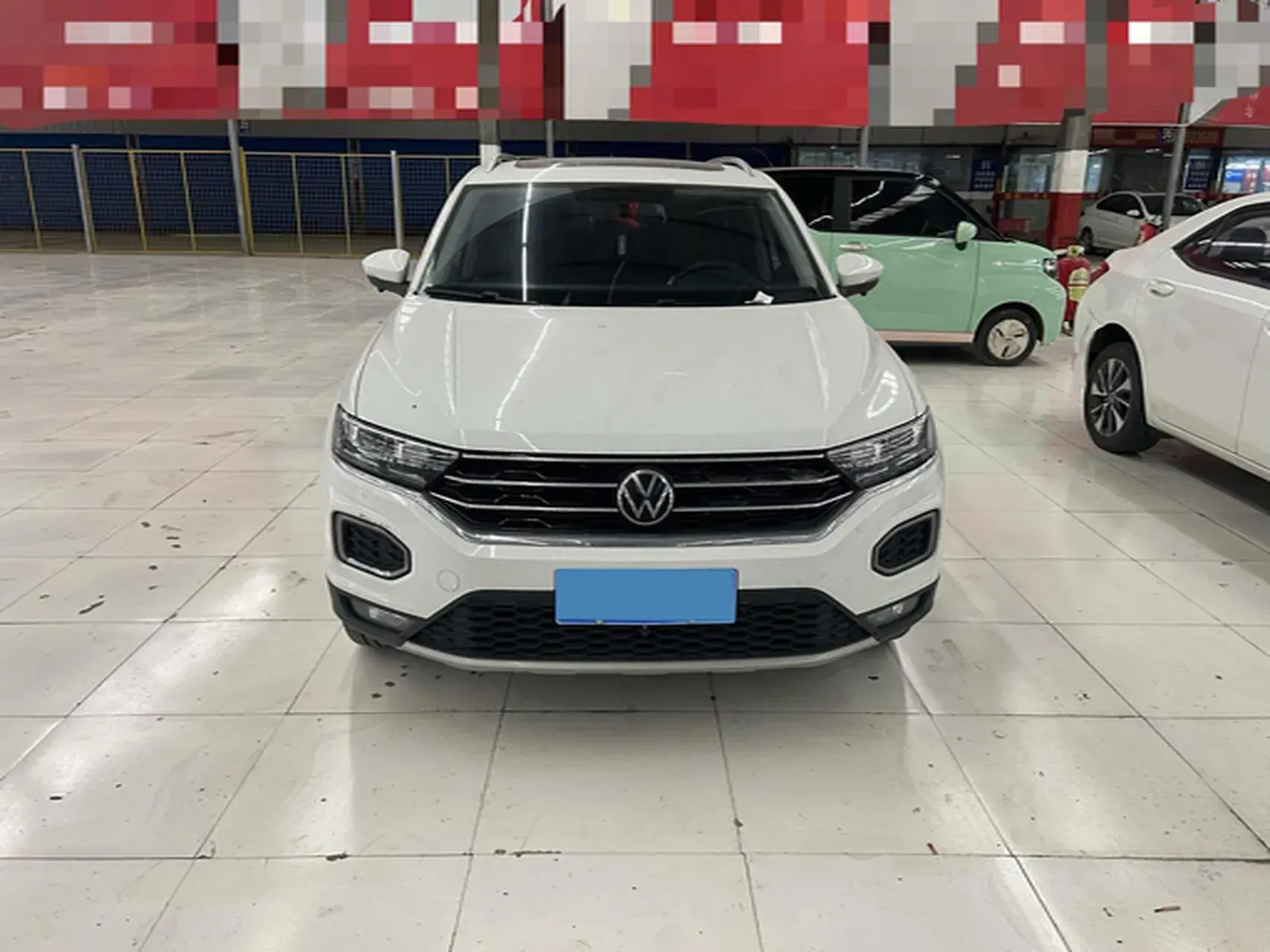 2021 VOLKSWAGEN T-ROC thumbnail 2