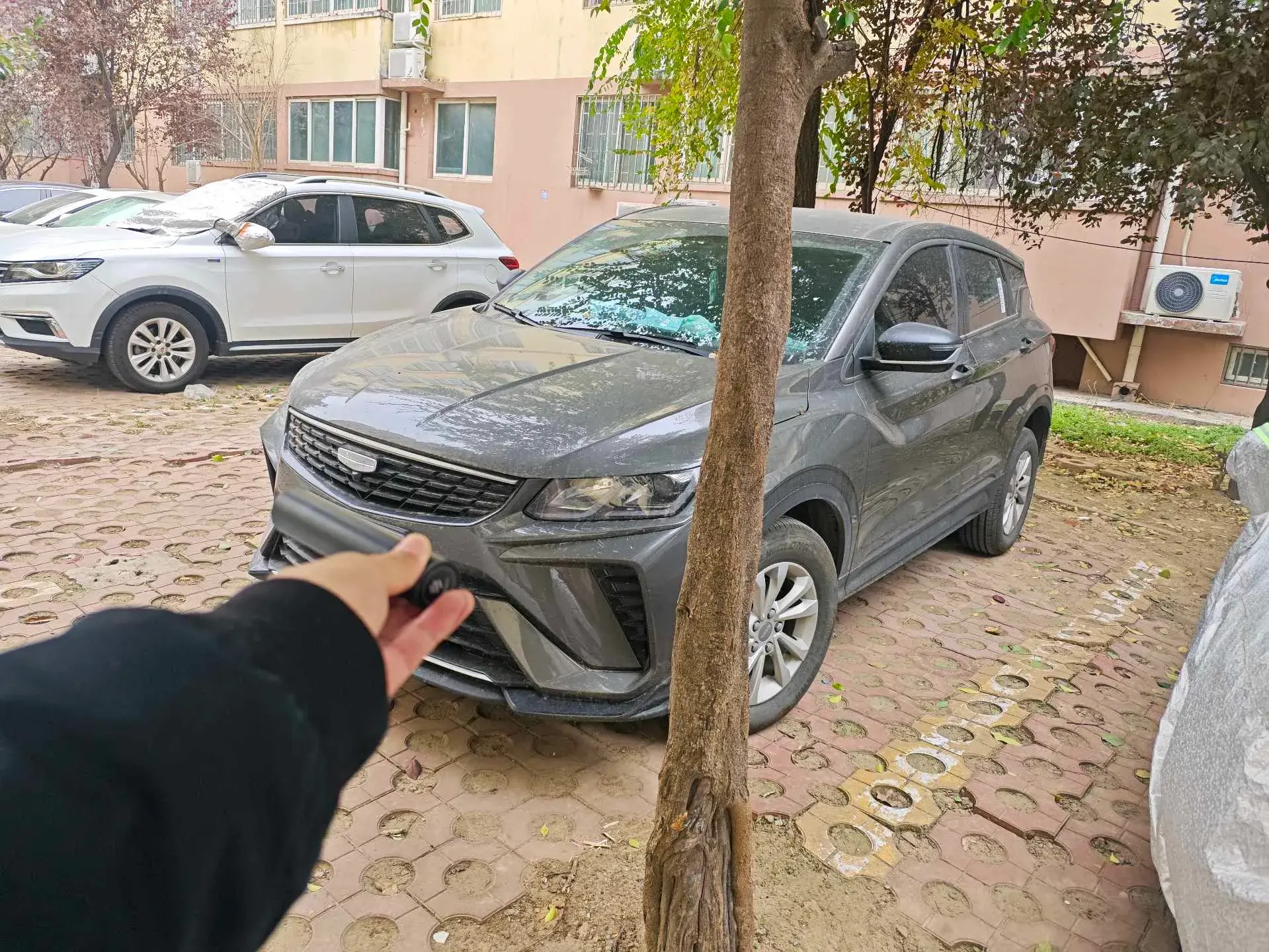 2025 GEELY COOLRAY view 1