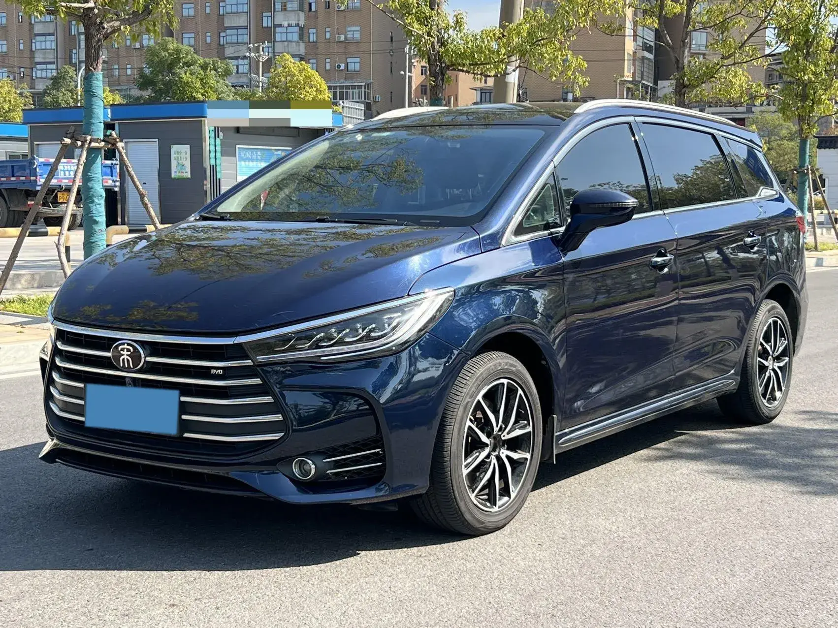2018 BYD SONG view 1