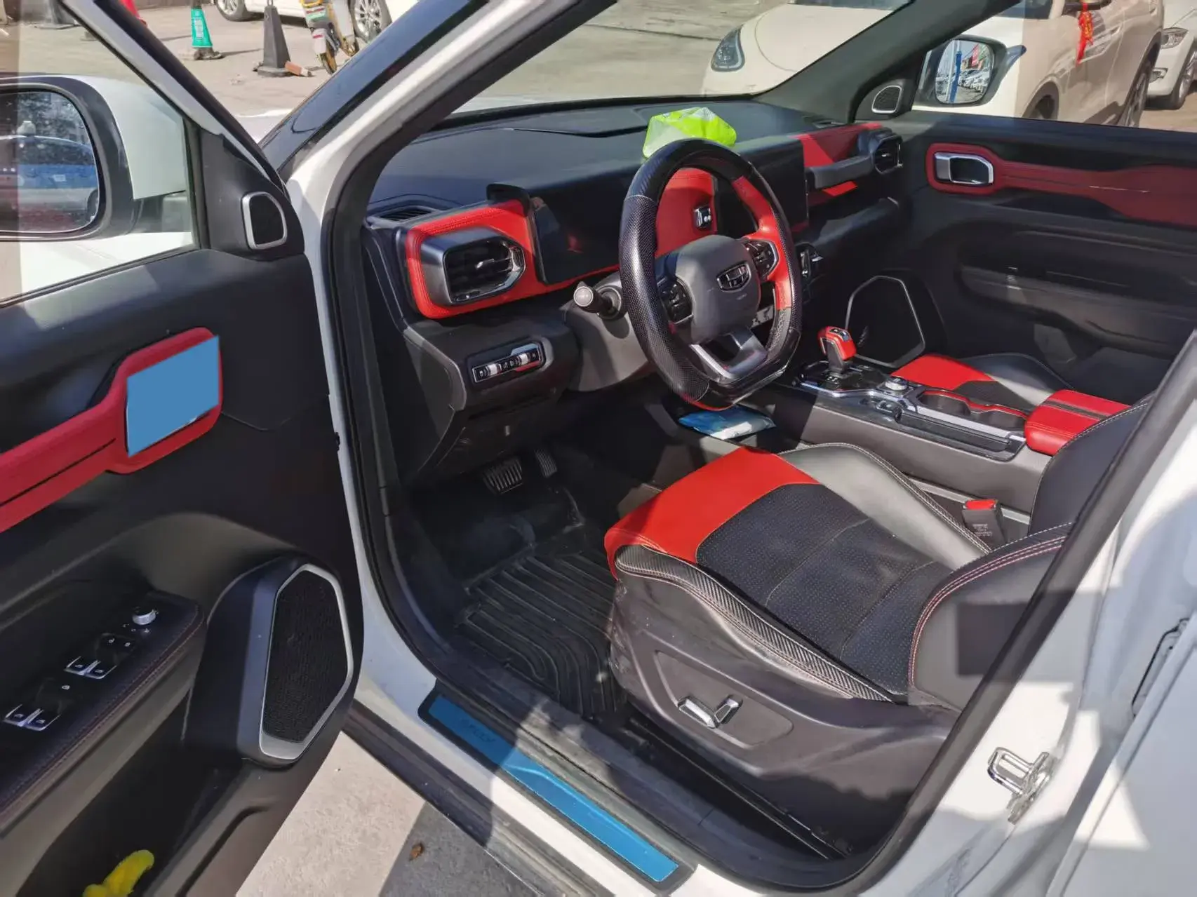 2020 GEELY ICON thumbnail 3