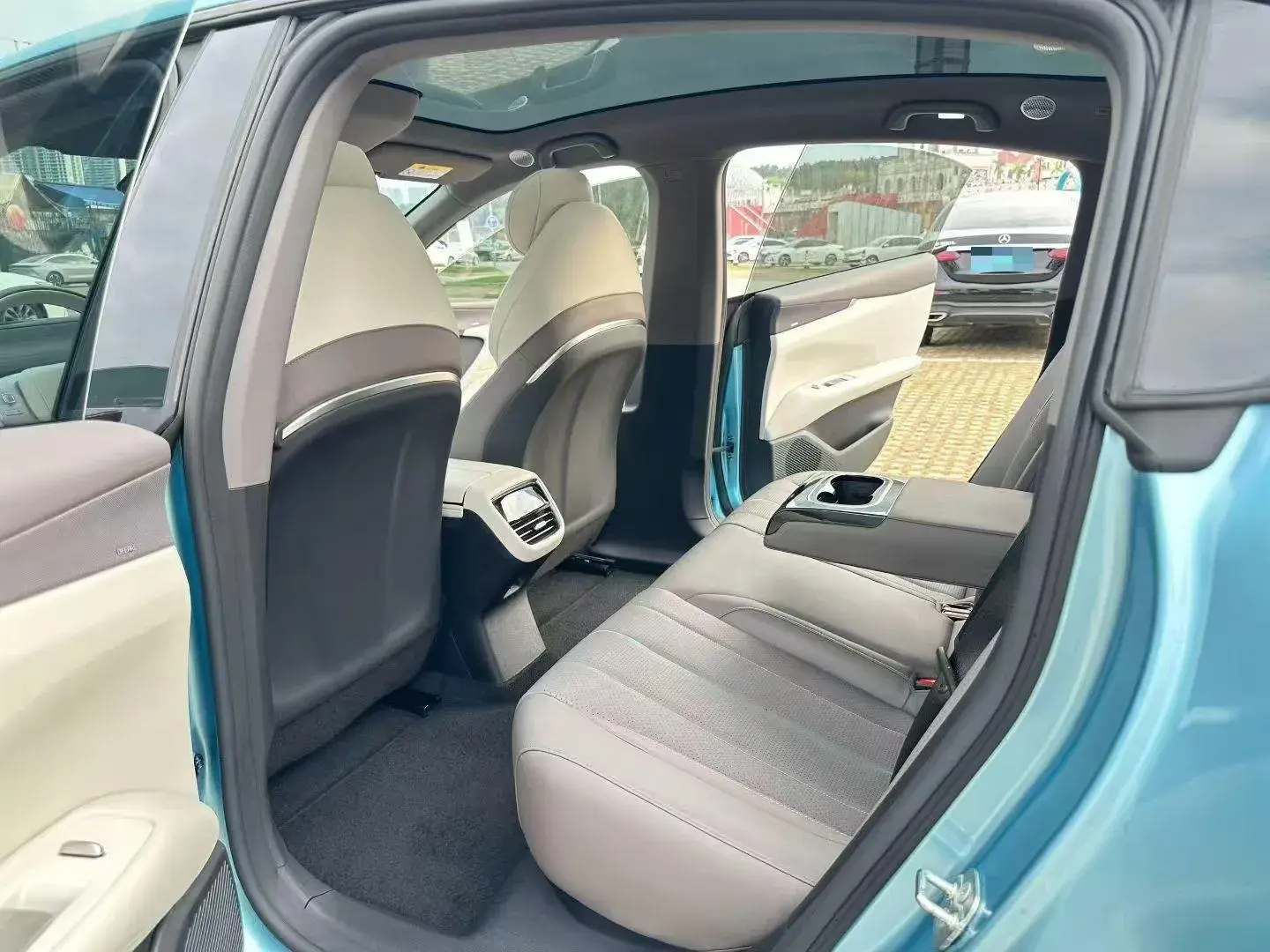 2024 DEEPAL L07 thumbnail 4