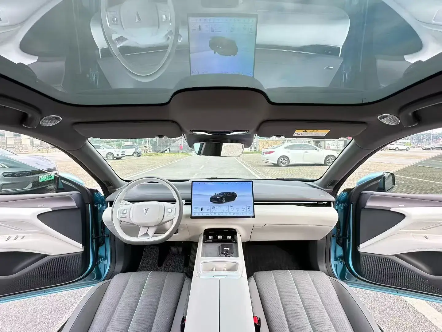 2024 DEEPAL L07 thumbnail 3