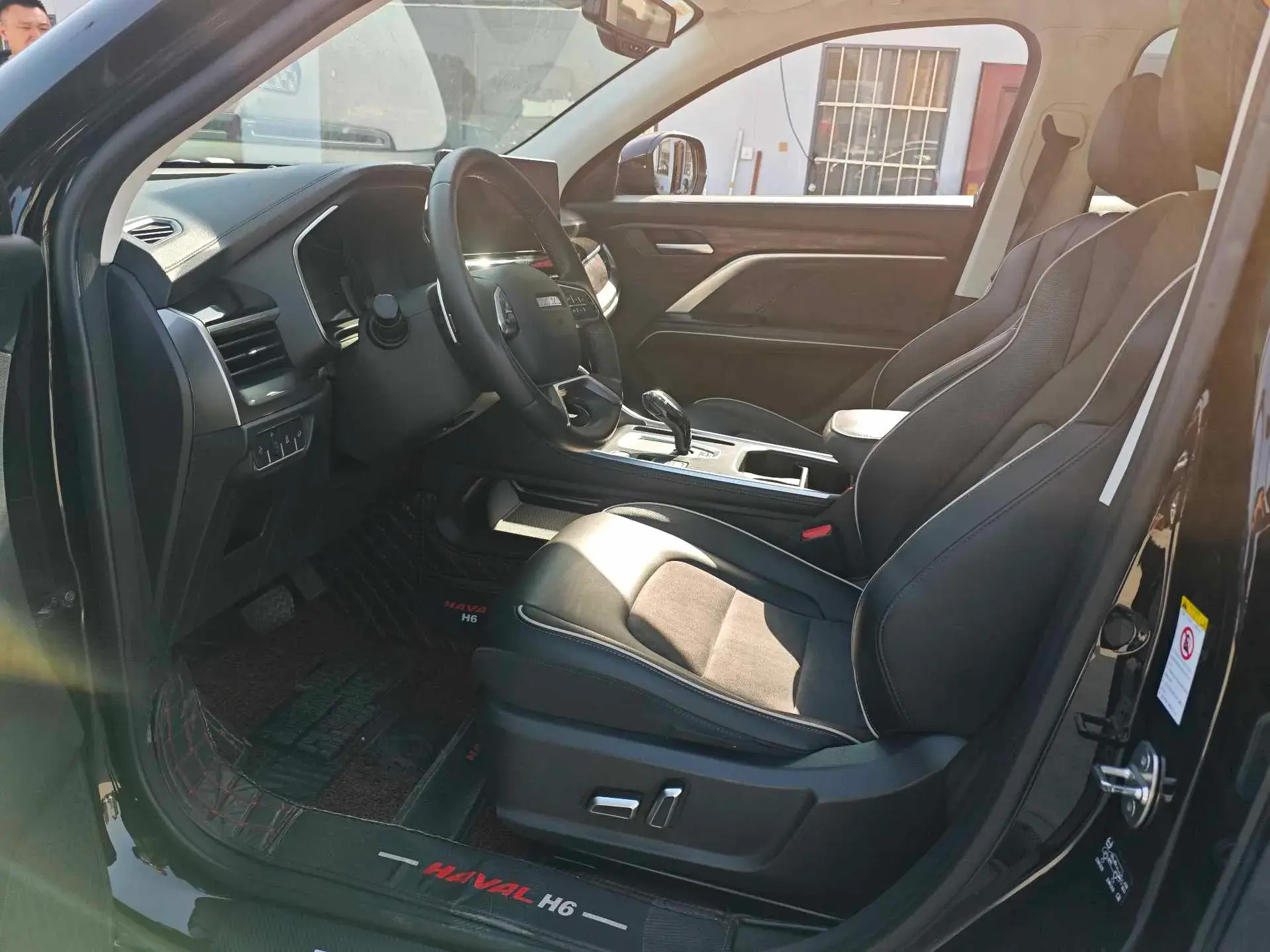 2021 HAVAL H6 thumbnail 2