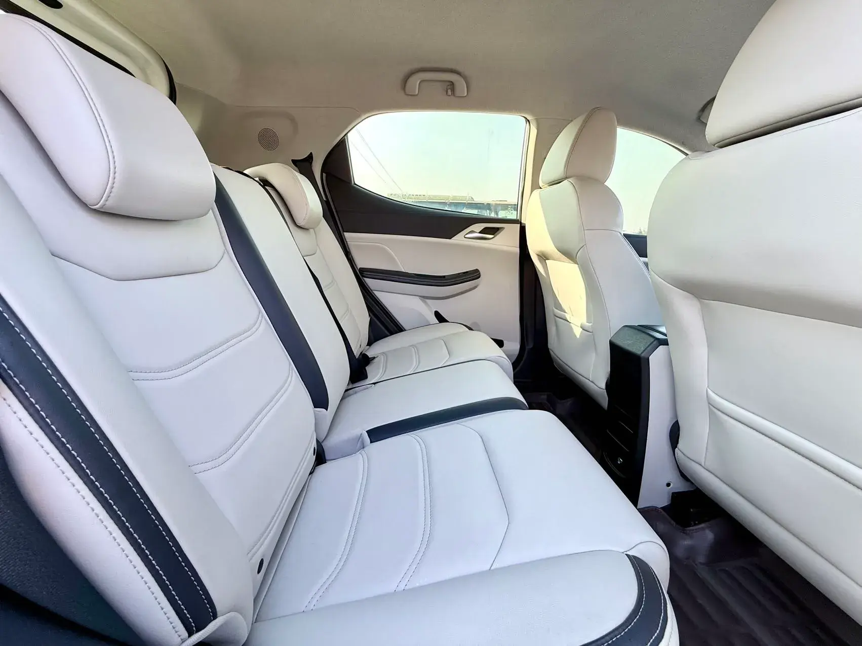 2021 BYD YUAN thumbnail 4