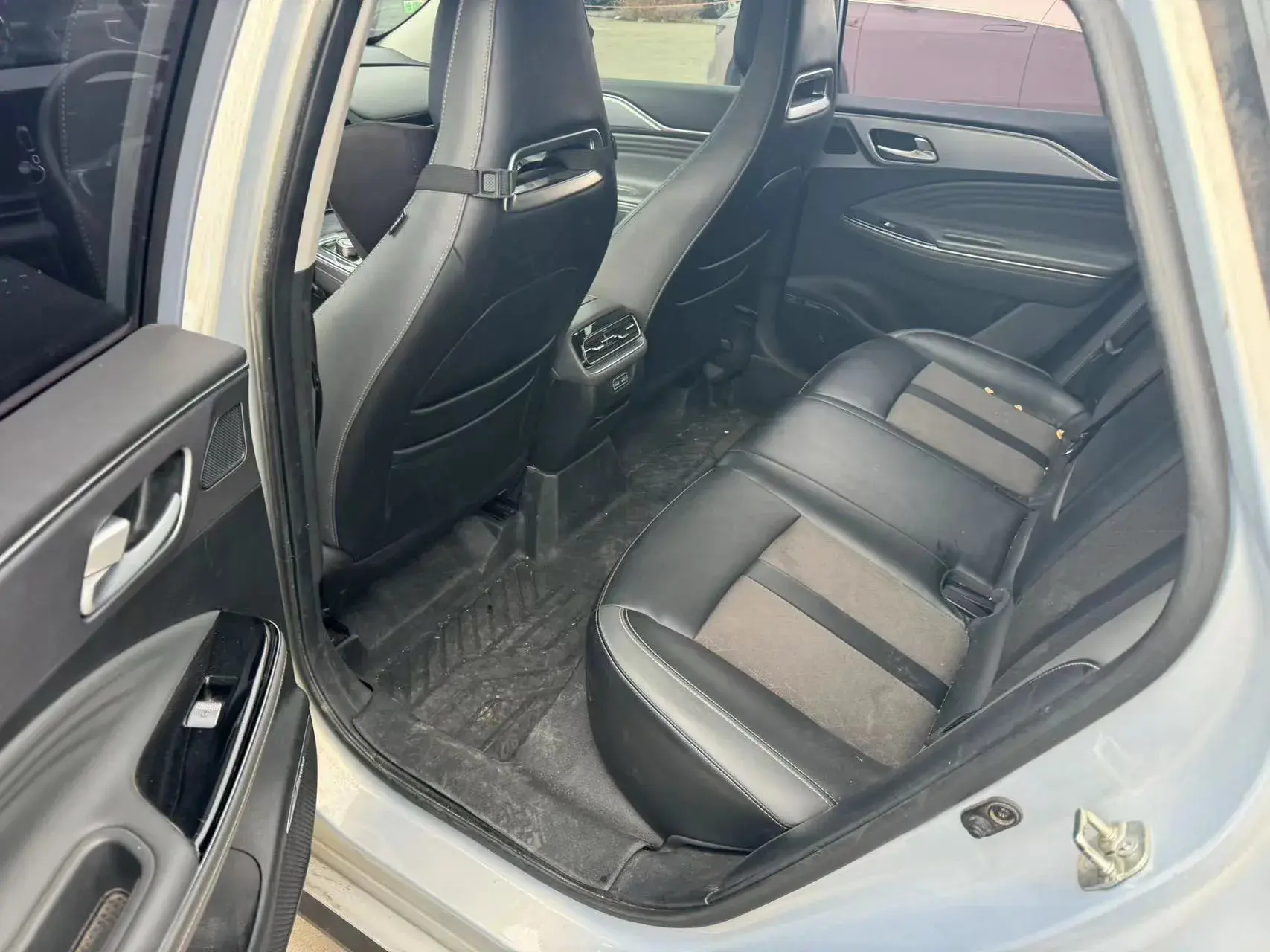 2022 AION S thumbnail 3