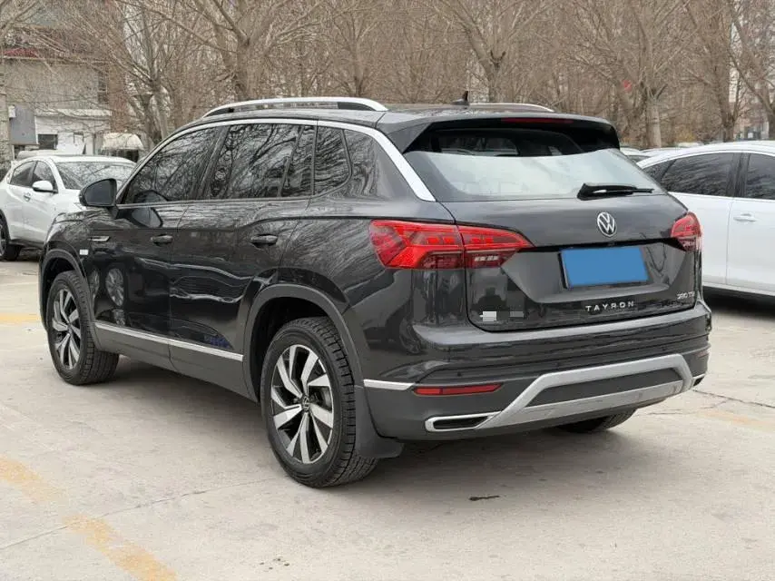 2022 VOLKSWAGEN TAYRON thumbnail 4