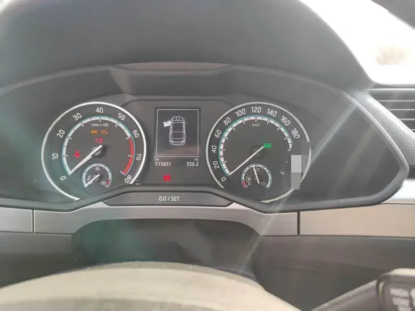 2019 SKODA SUPERB thumbnail 2