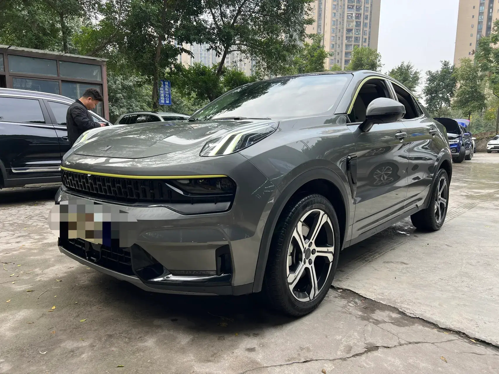 2020 LYNK&CO 05 view 1