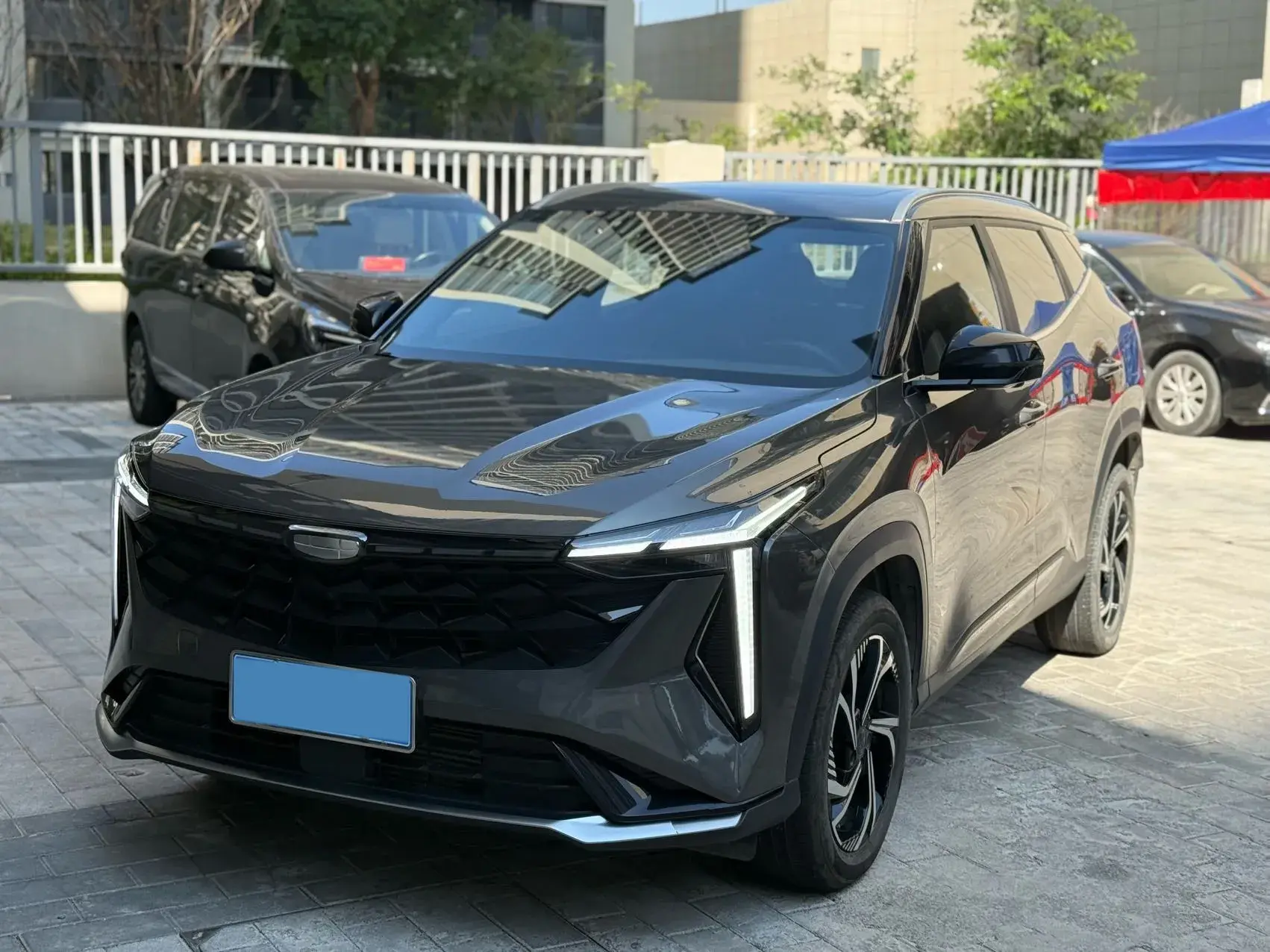 2023 GEELY AZKARRA view 1