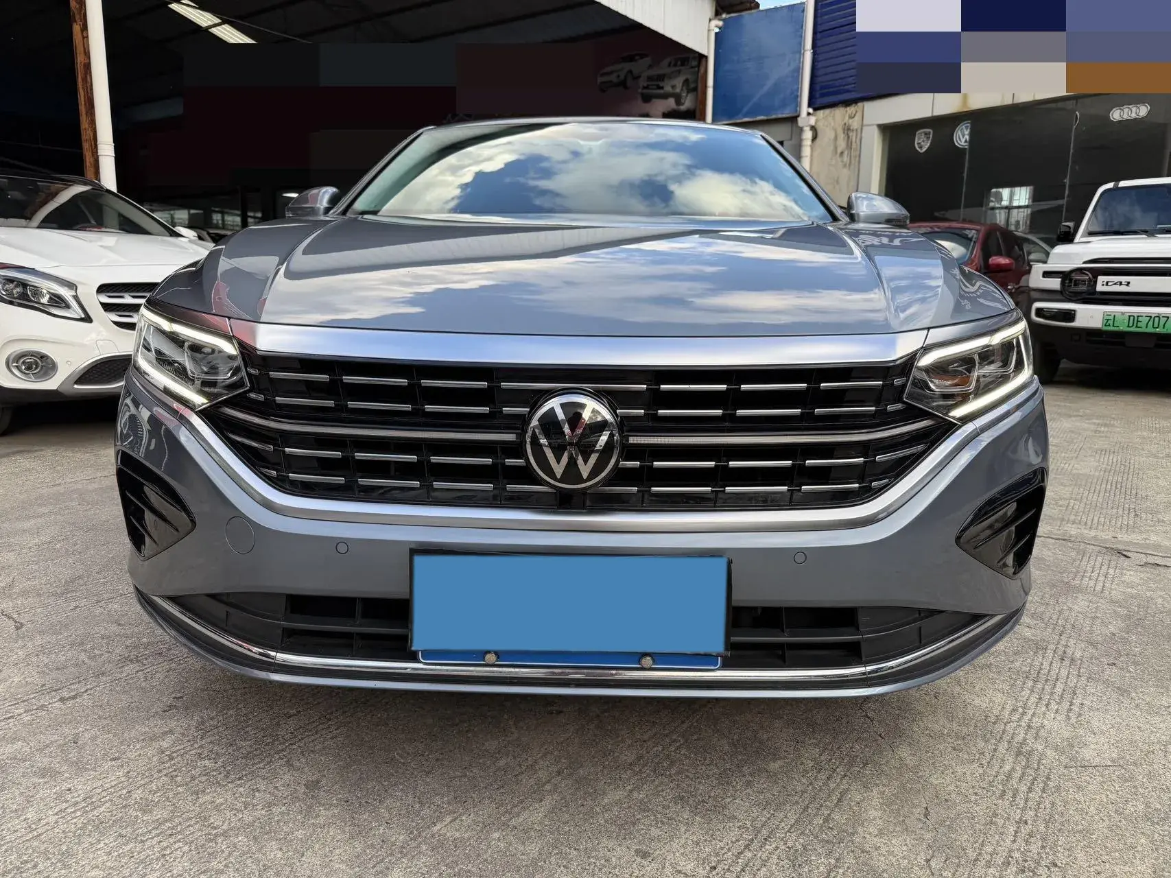 2022 VOLKSWAGEN PASSAT thumbnail 2
