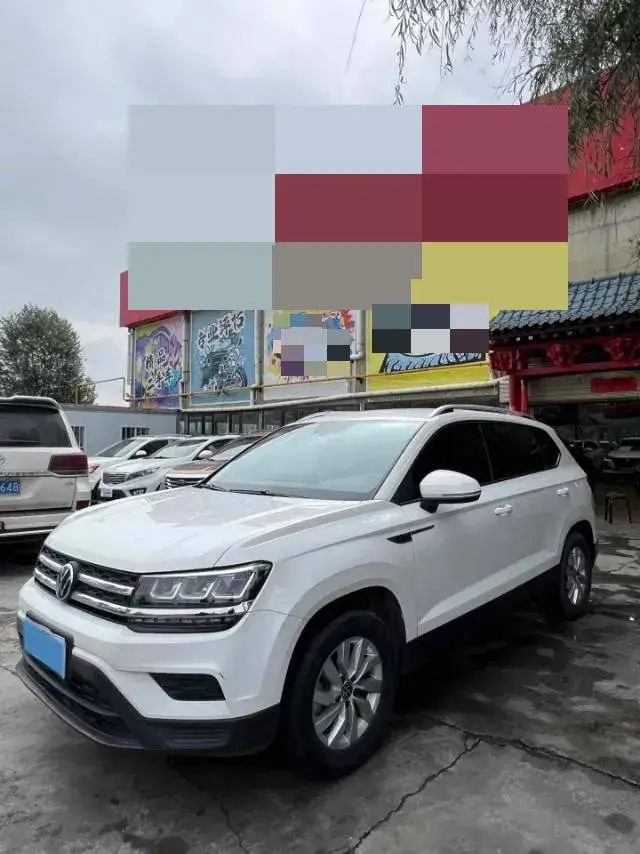 2022 VOLKSWAGEN THARU view 1