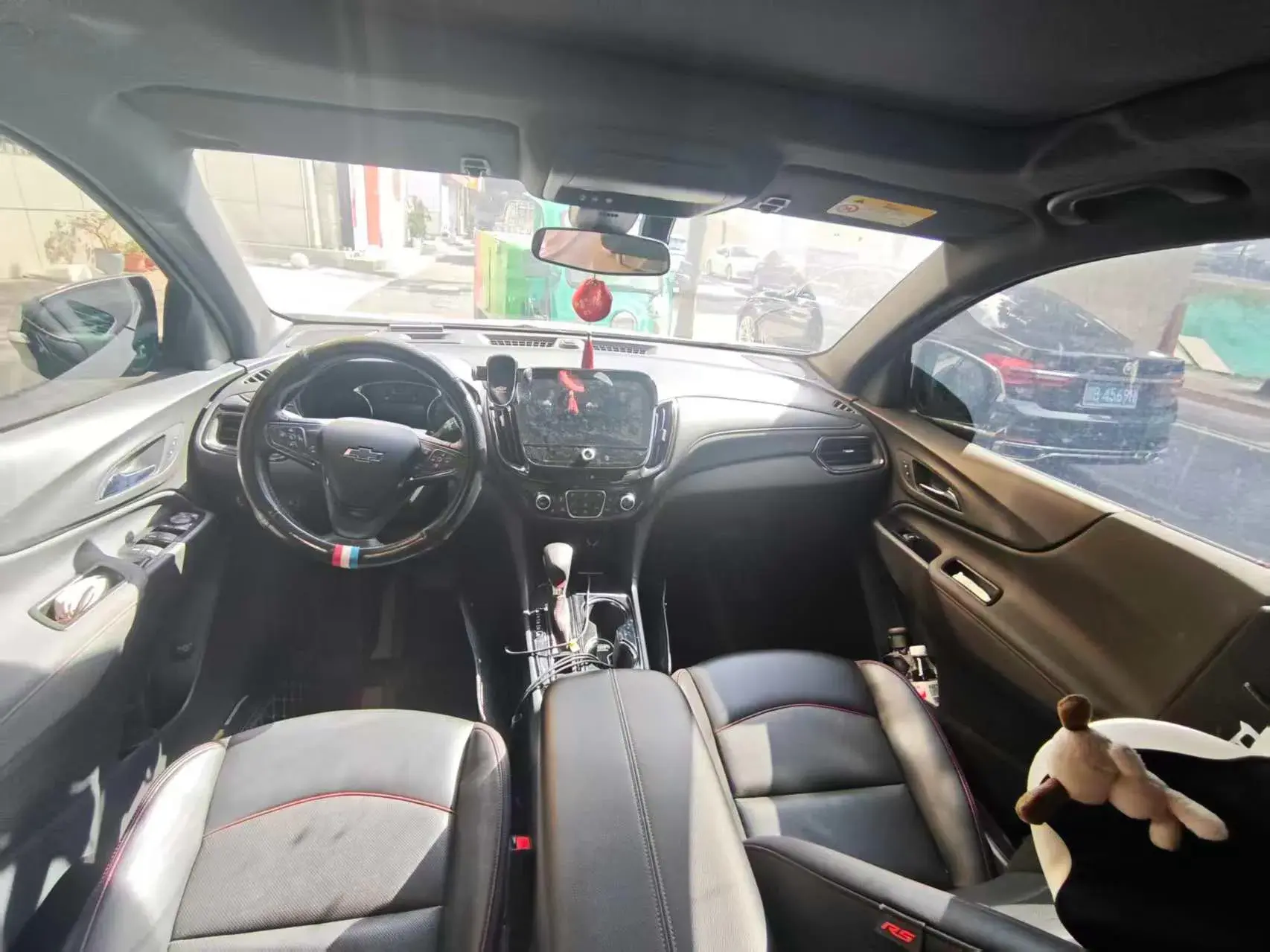 2022 CHEVROLET EQUINOX thumbnail 4