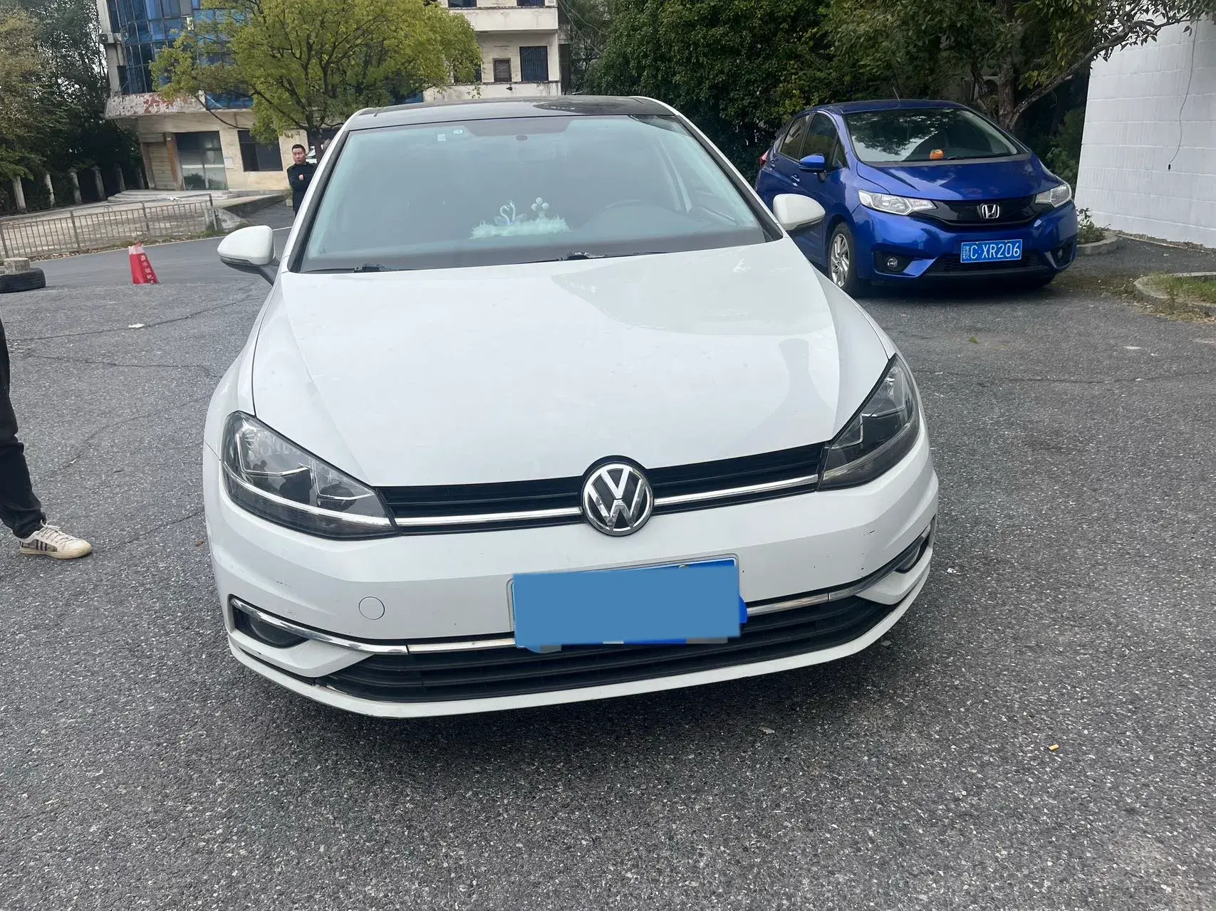 2018 VOLKSWAGEN GOLF thumbnail 2