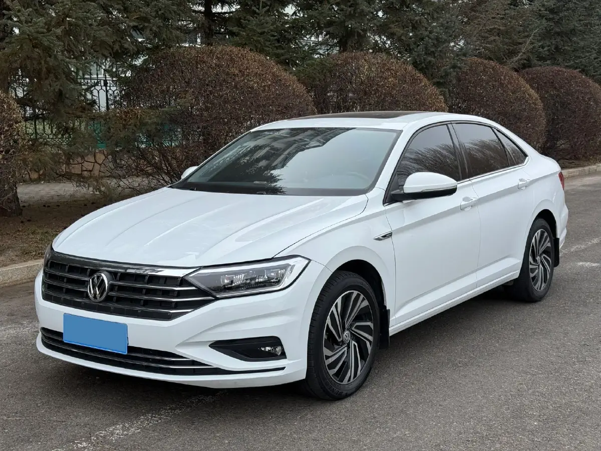 2021 Volkswagen Sagitar 1.4T 150HP L4 7DCT