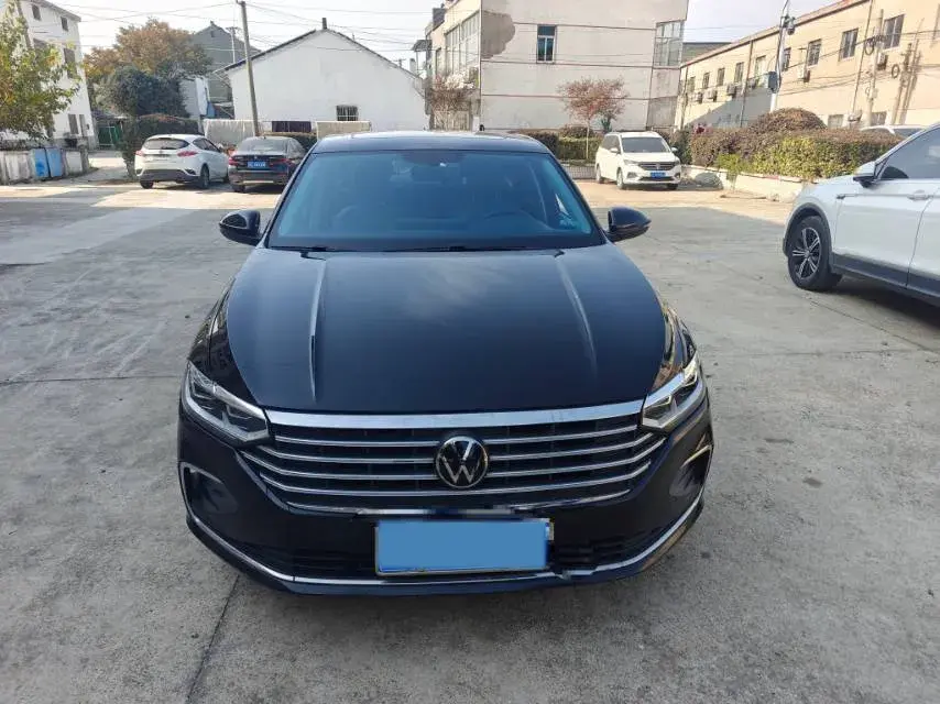 2023 VOLKSWAGEN LAVIDA thumbnail 2