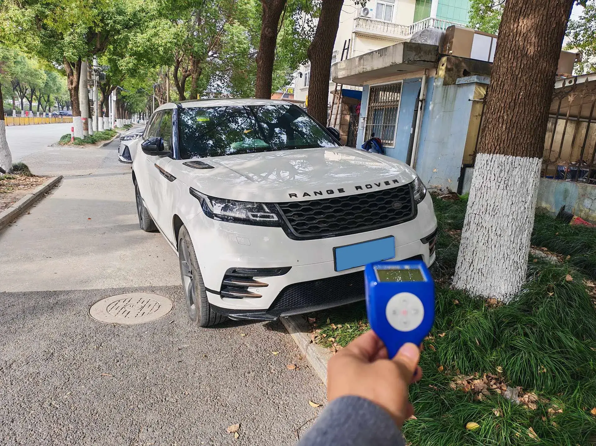 2018 LAND ROVER thumbnail 3