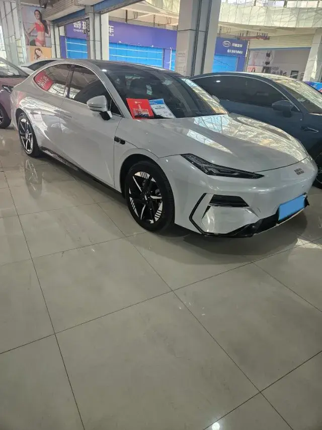 2024 GEELY GALAXY thumbnail 2