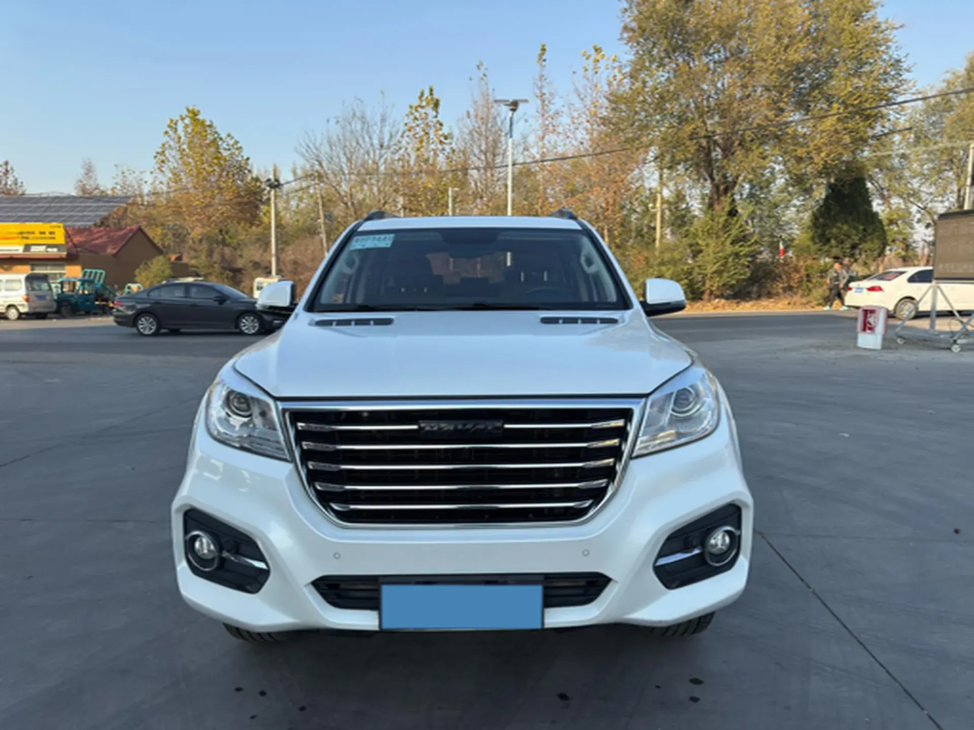 2017 HAVAL H9 thumbnail 2