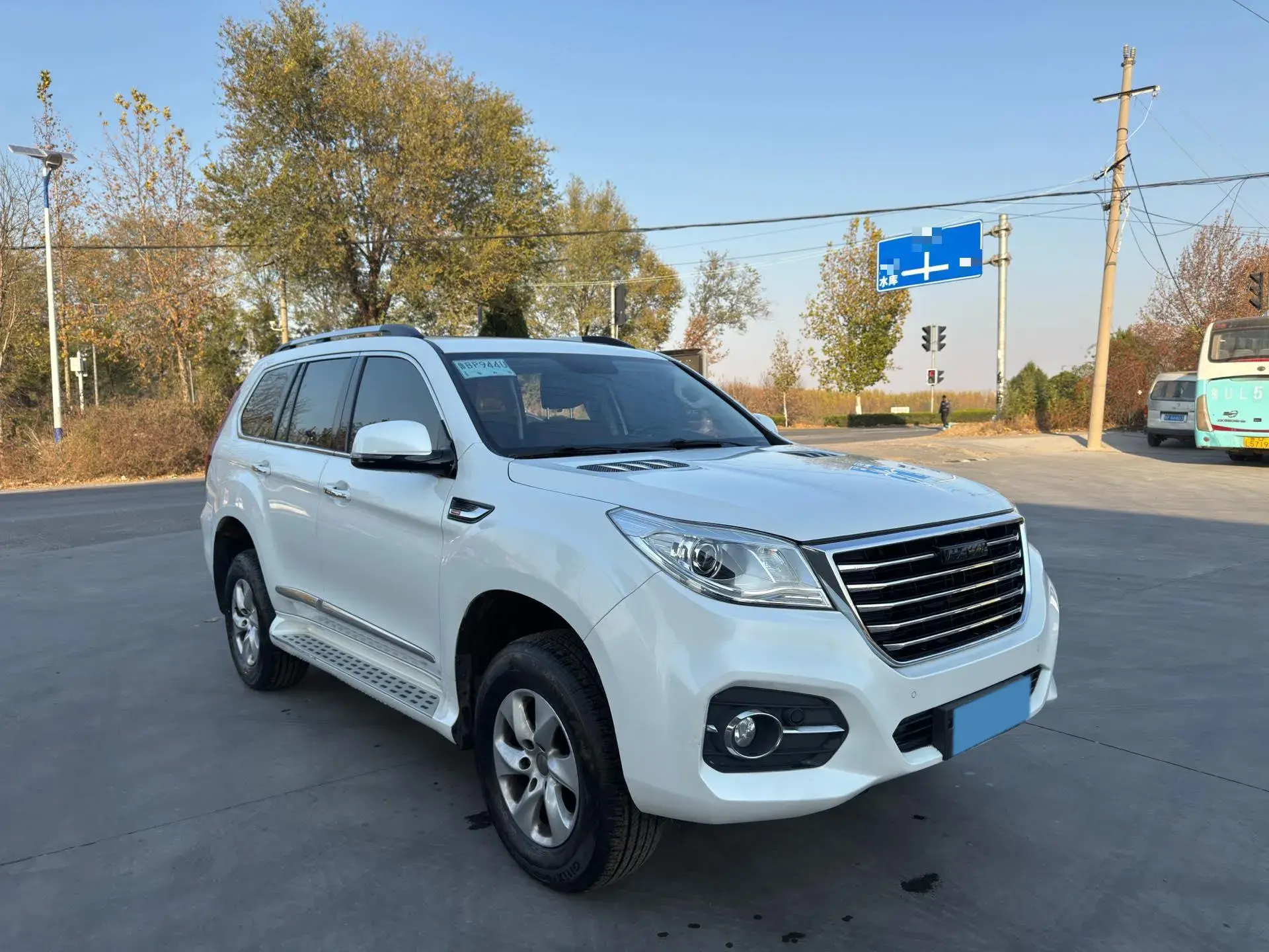 2017 HAVAL H9 thumbnail 3