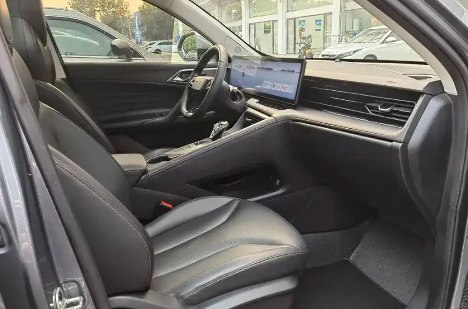 2023 ROEWE RX5 thumbnail 4