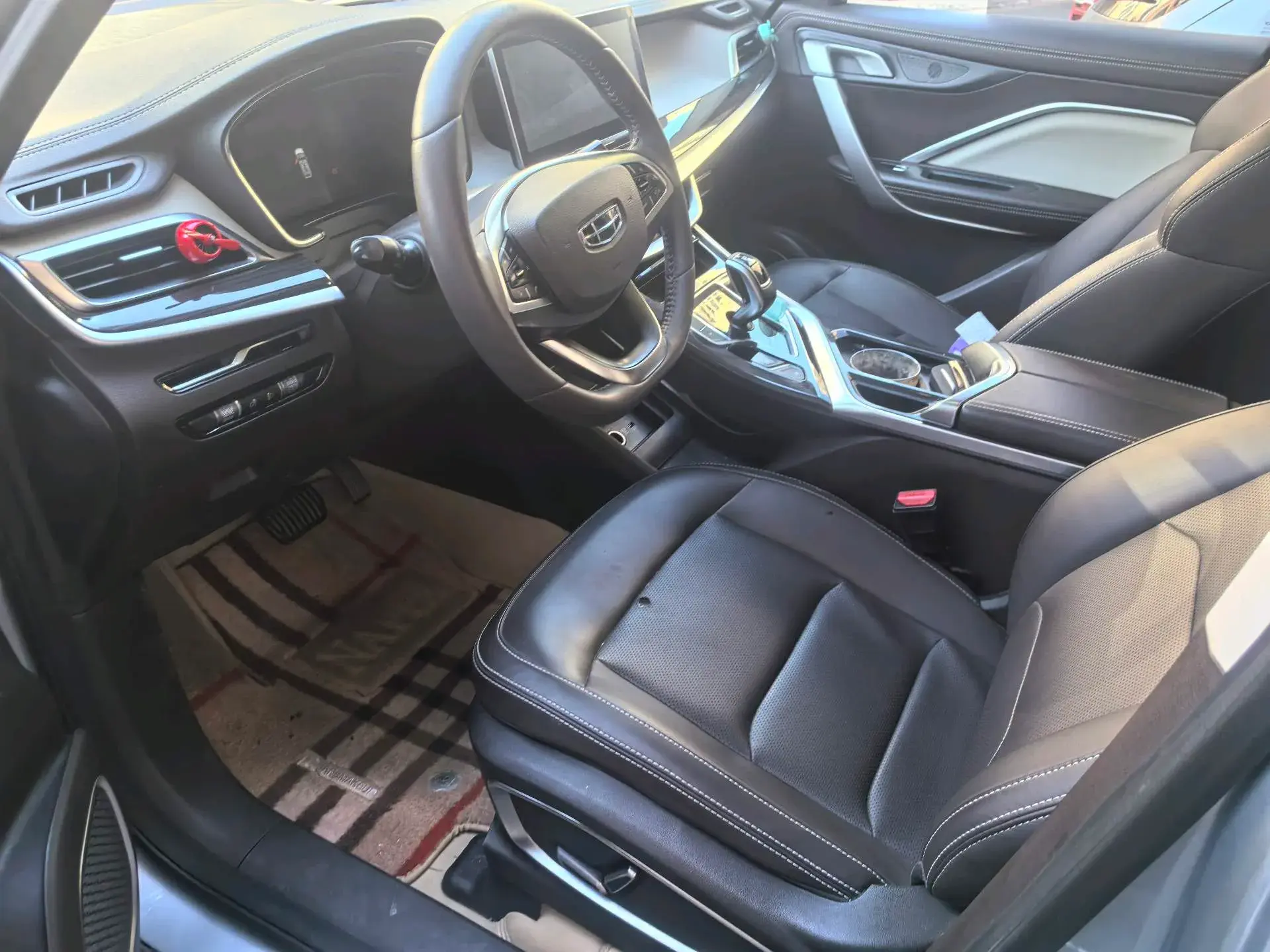 2021 GEELY JIAJI thumbnail 2