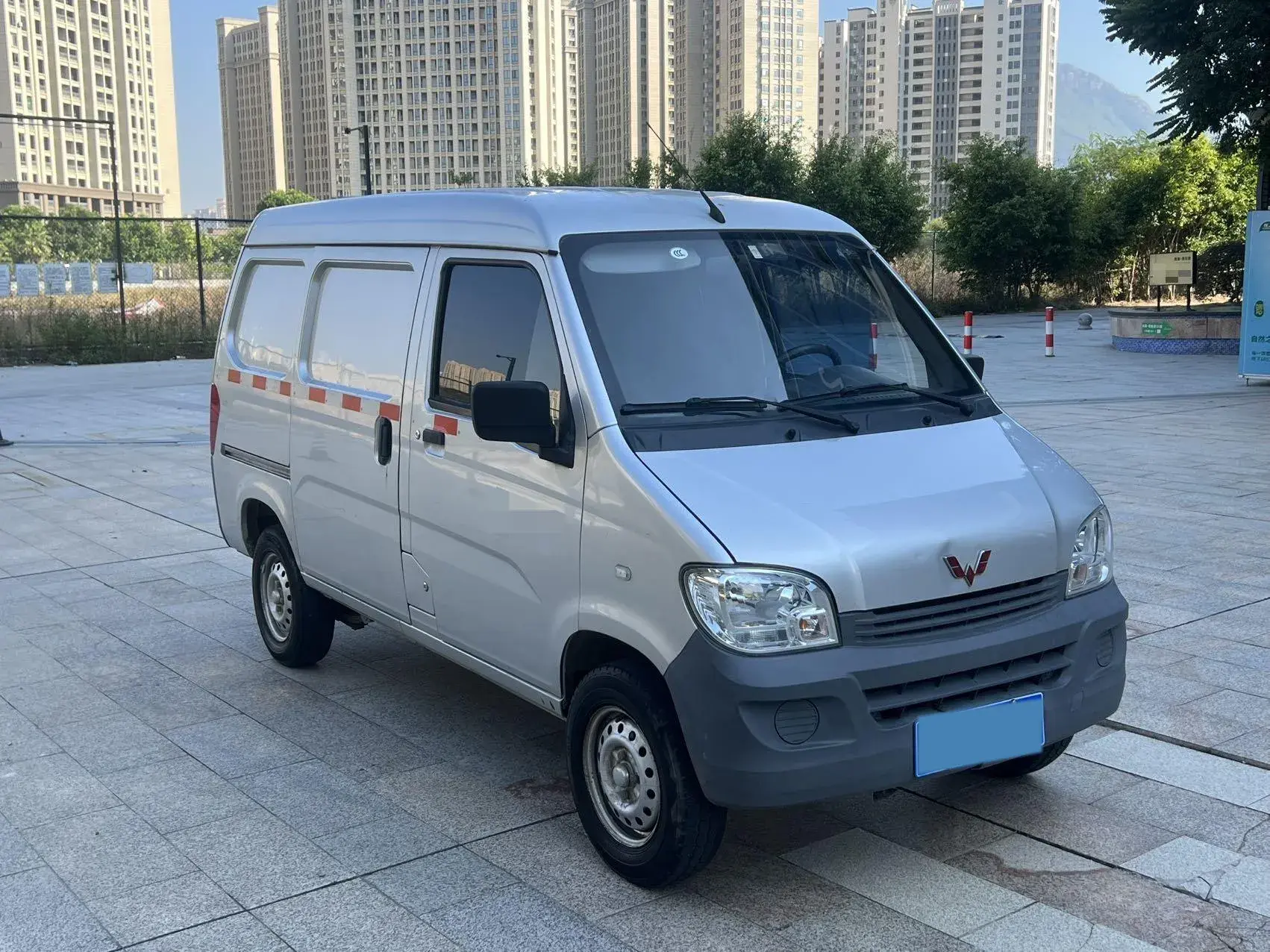 2020 WULING ZHIGUANG thumbnail 3