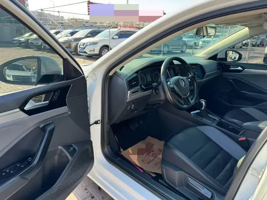 2019 VOLKSWAGEN SAGITAR thumbnail 4