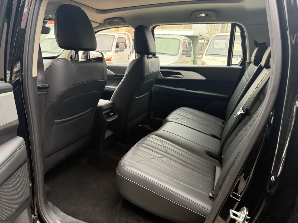 2023 Haval H5 2.0T 224HP L4 8AT,autocango,china used car exporter,china ev exporter,chinese used car exporter,chinese used ev exporter