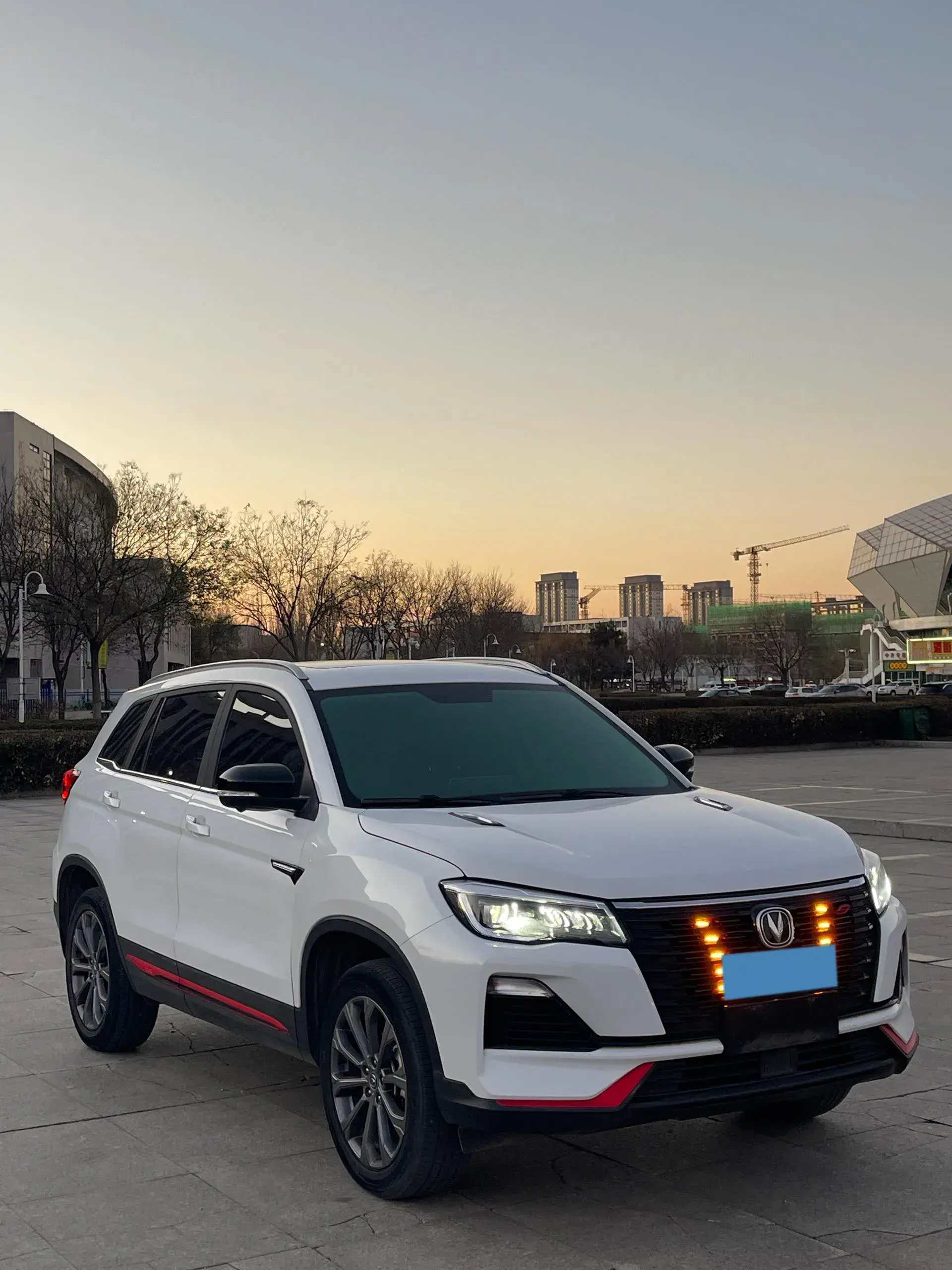 2023 CHANGAN CS75 thumbnail 2
