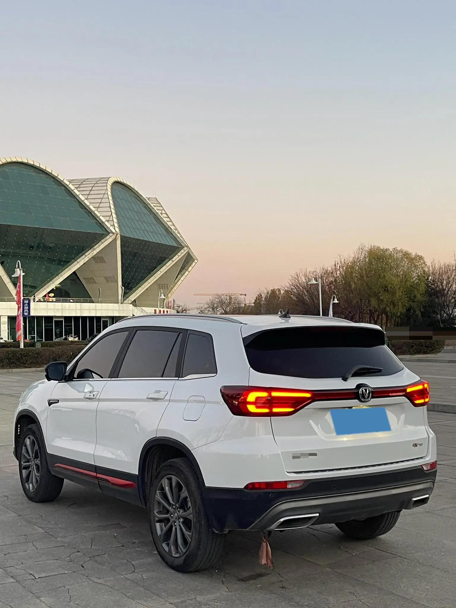 2023 CHANGAN CS75 thumbnail 4