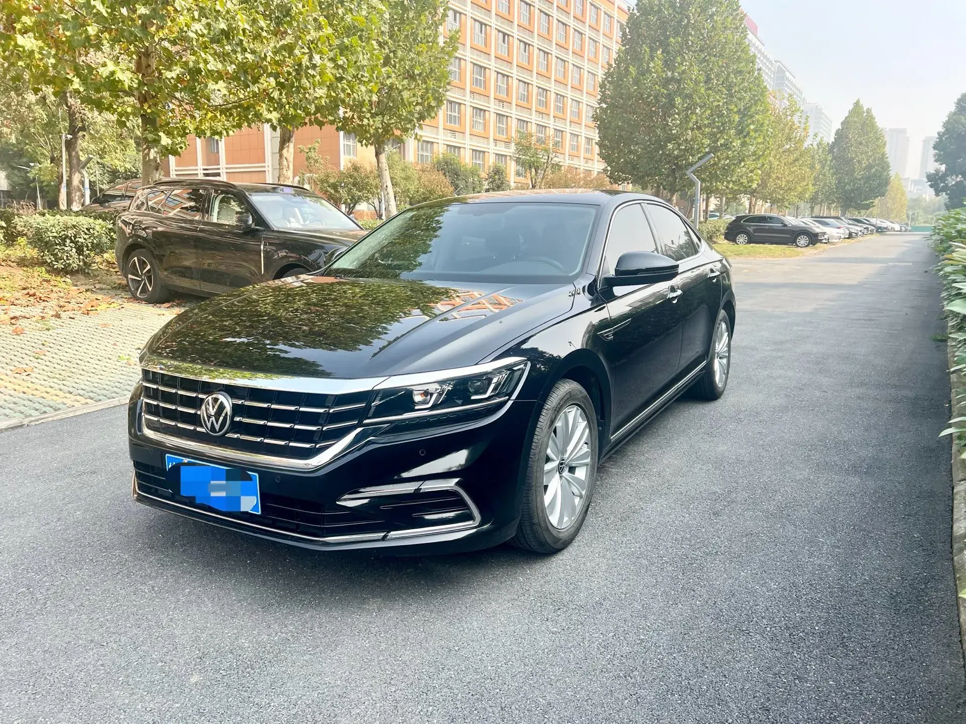 2021 VOLKSWAGEN PASSAT view 1