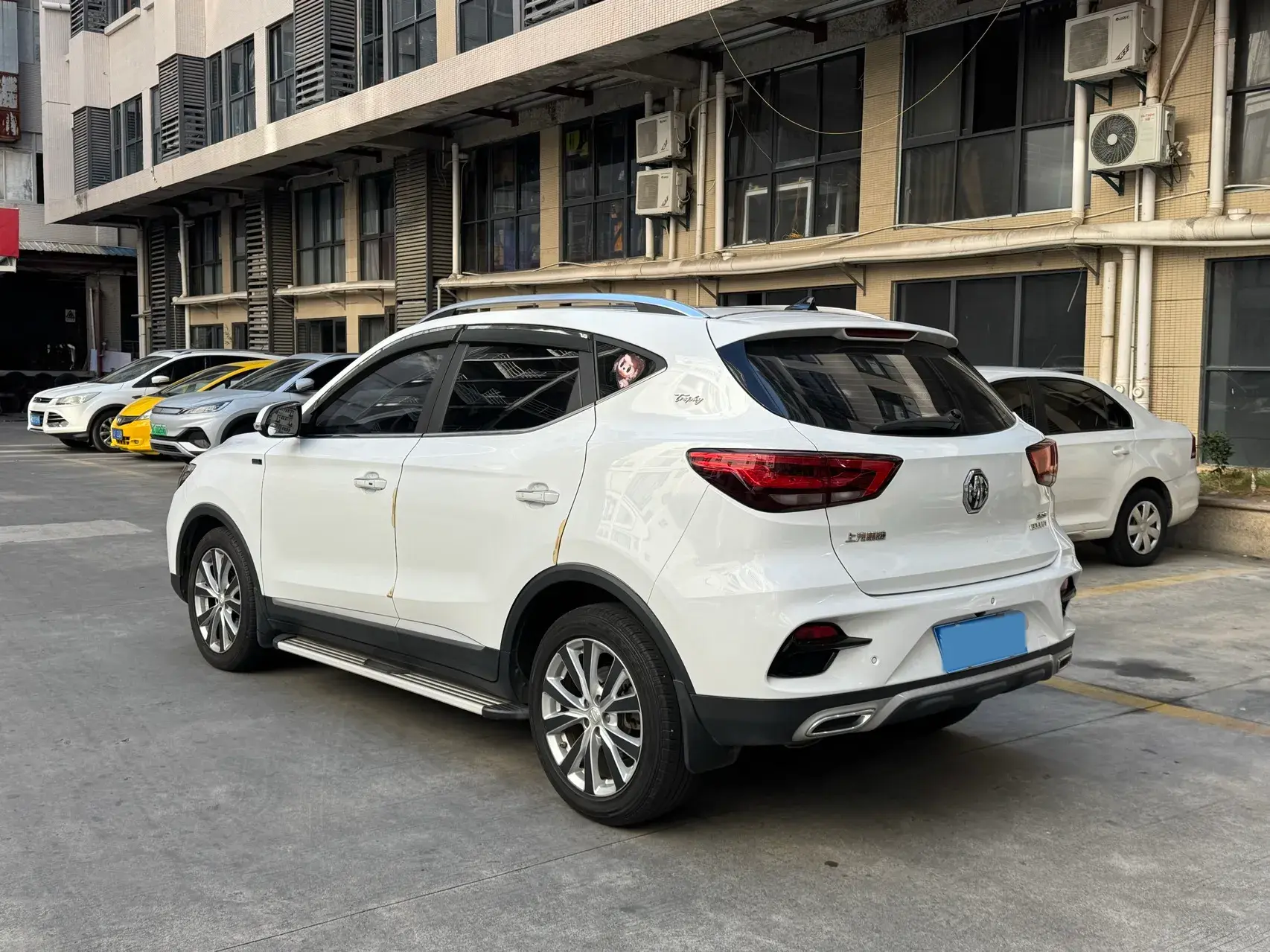 2020 MG ZS thumbnail 3