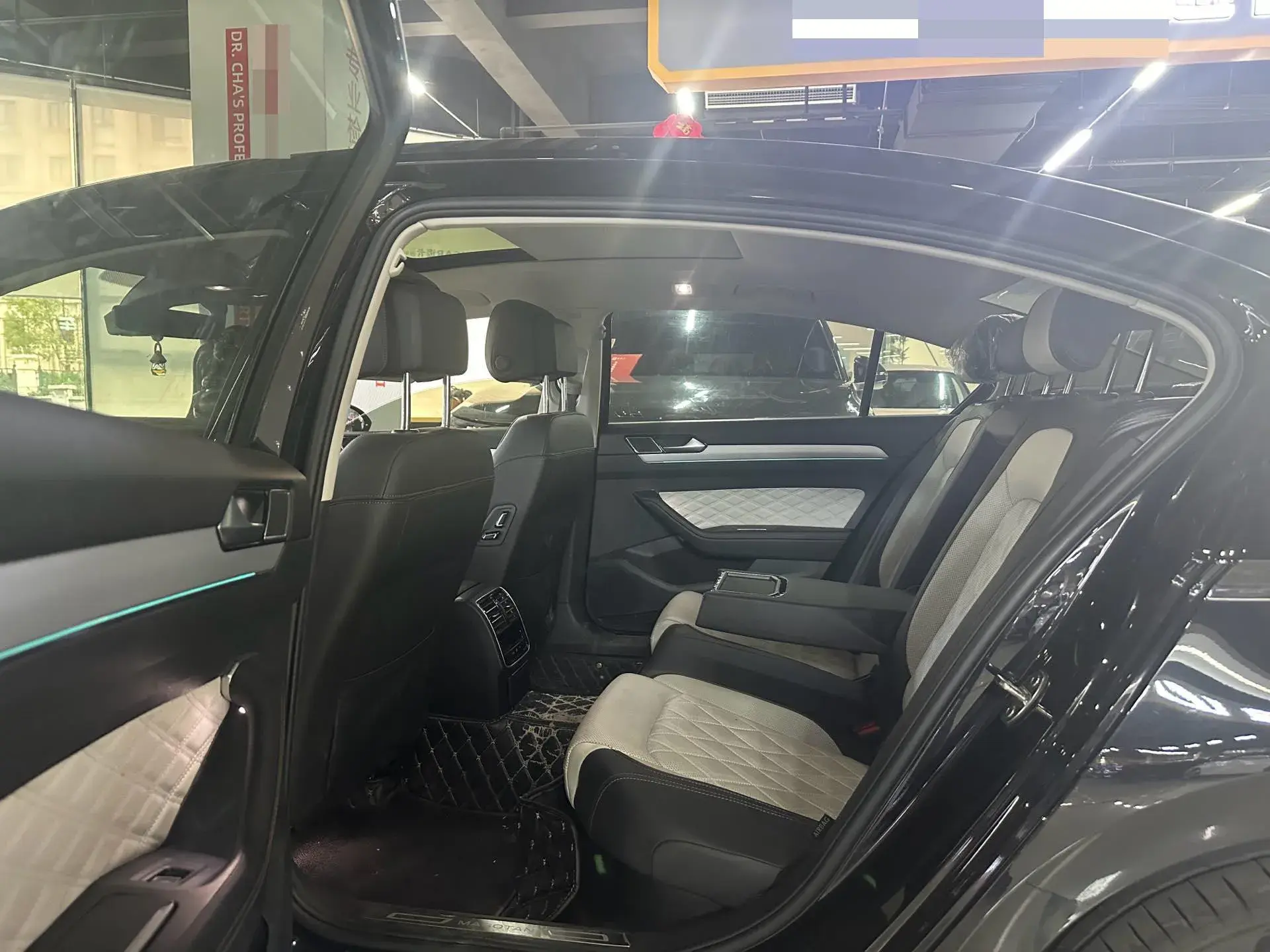 2024 VOLKSWAGEN MAGOTAN thumbnail 4