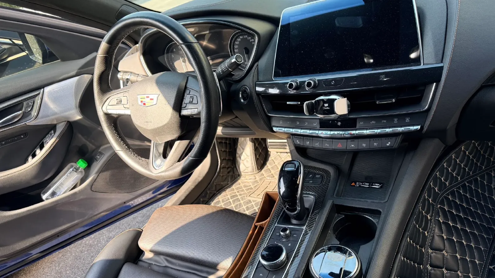 2020 Cadillac CT5 2.0T 241HP L4 10AT,autocango,china used car exporter,china ev exporter,chinese used car exporter,chinese used ev exporter