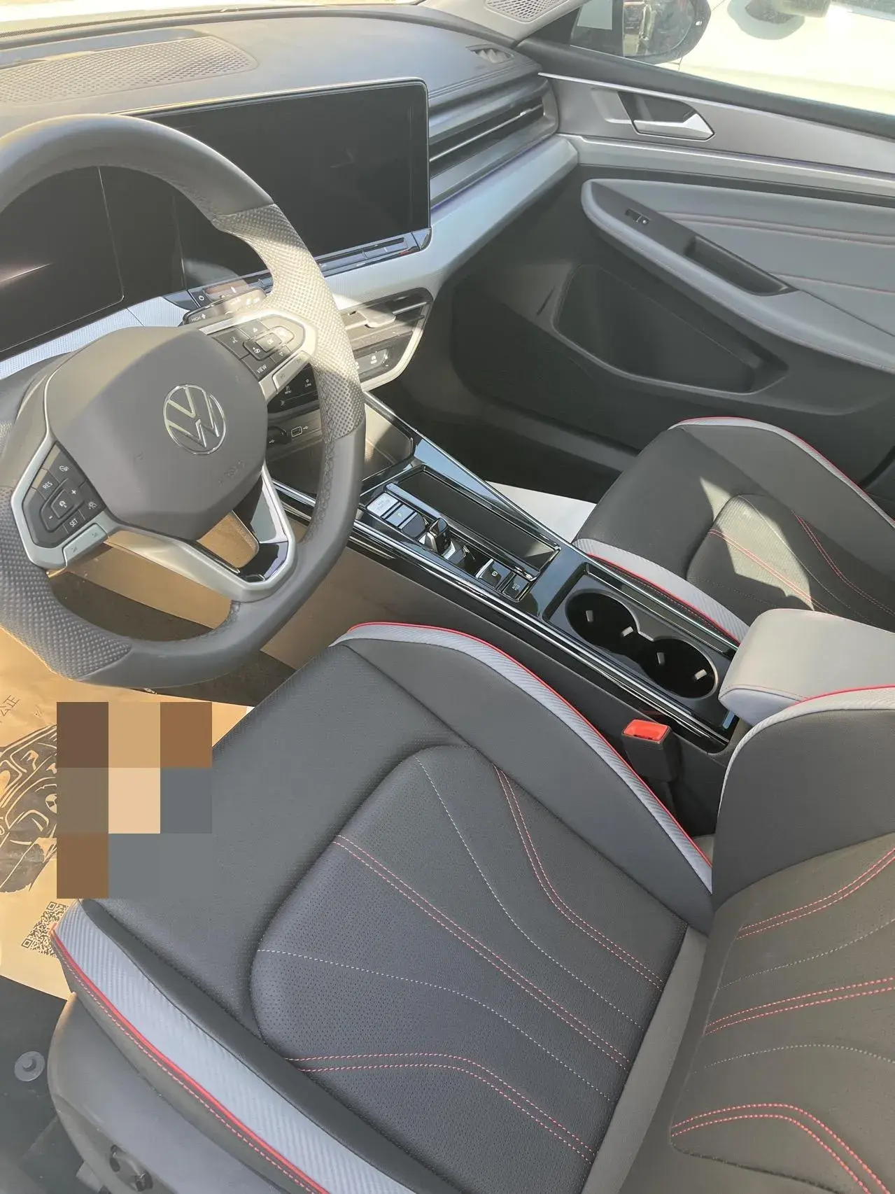 2024 VOLKSWAGEN LAMANDO thumbnail 4