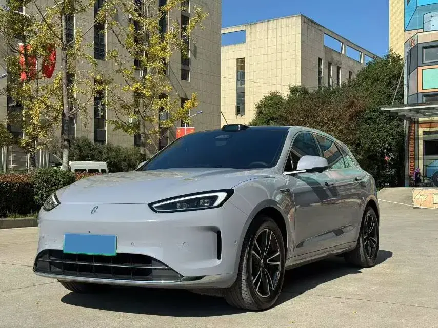 2025 AITO AITO view 1