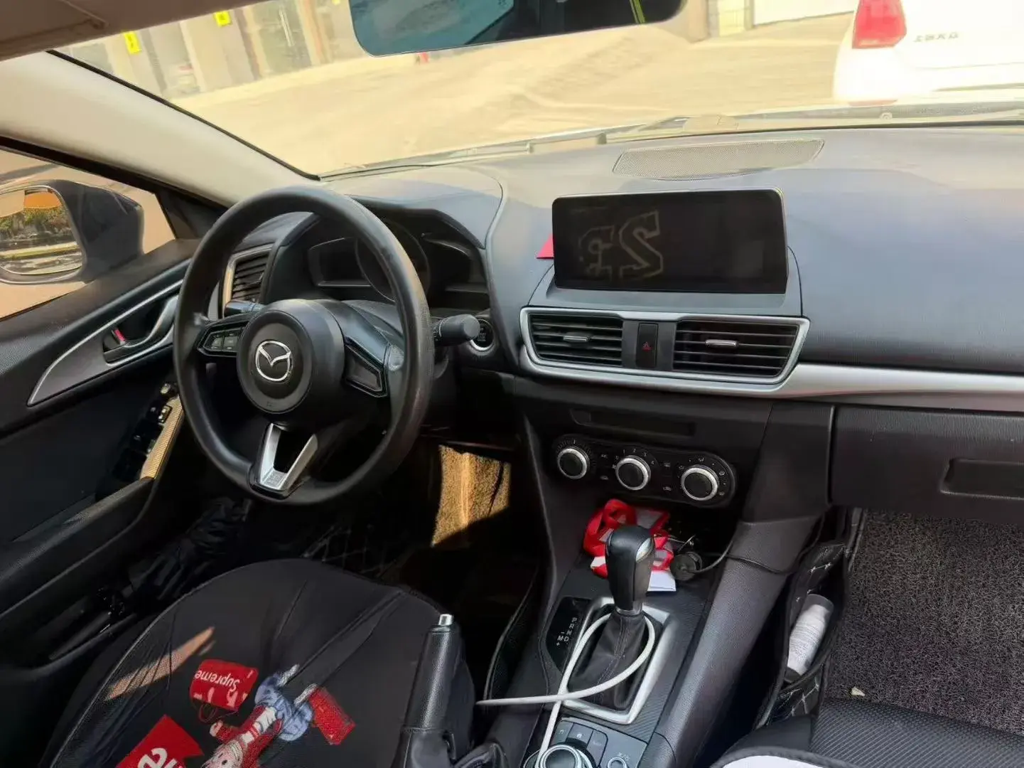 2017 MAZDA 3 thumbnail 3