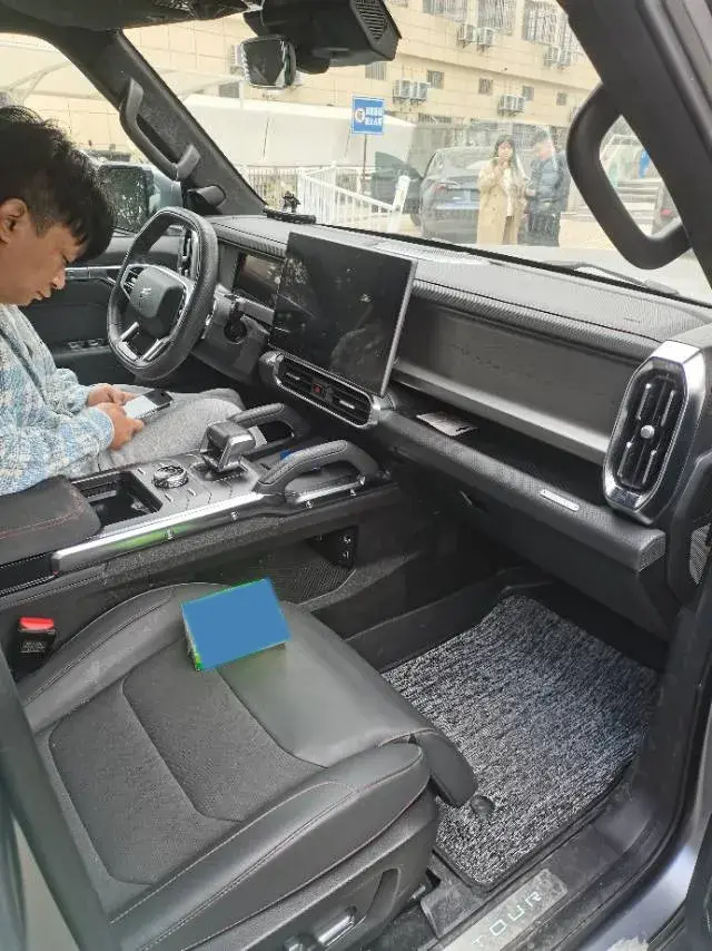 2023 JETOUR TRAVELLER thumbnail 2