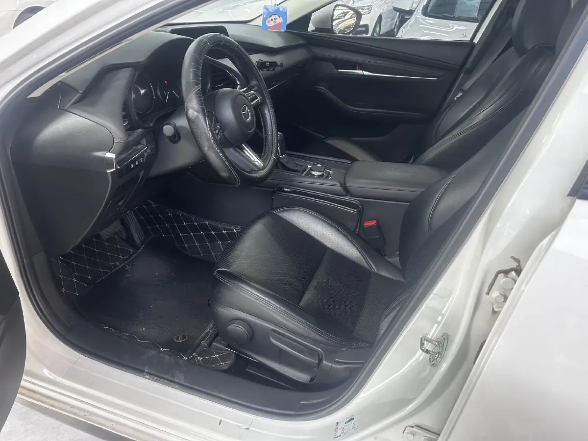 2022 Mazda 3 Axela 2.0L 158HP L4 6AT,autocango,china used car exporter,china ev exporter,chinese used car exporter,chinese used ev exporter