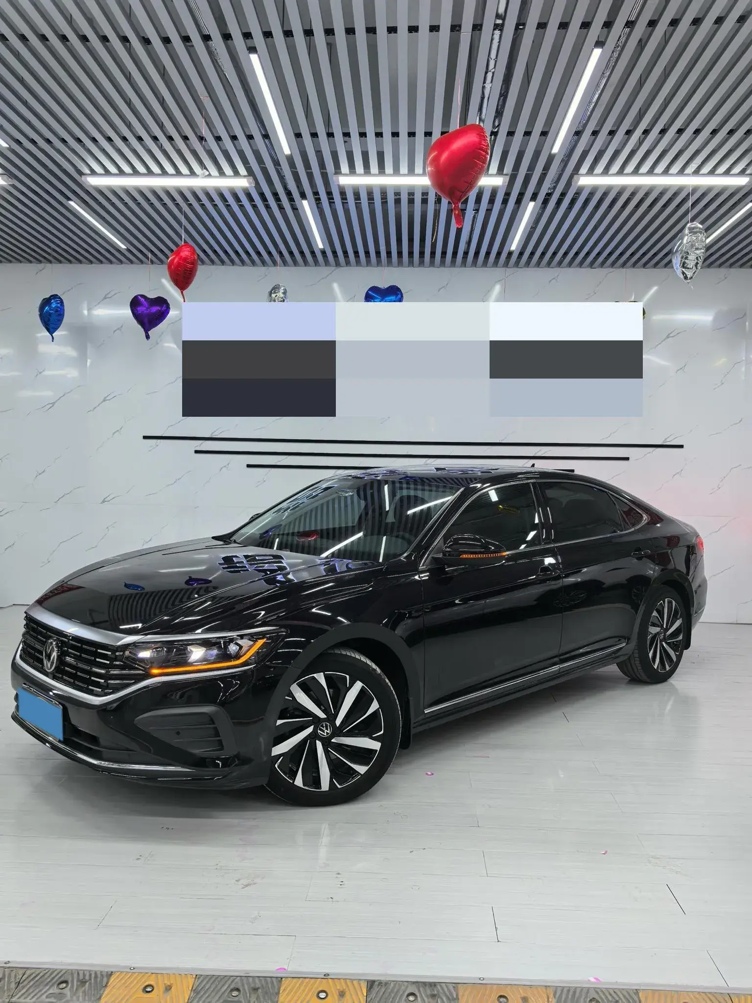 2024 VOLKSWAGEN PASSAT view 1