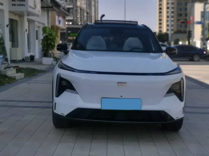 2023 GEELY GALAXY thumbnail 3